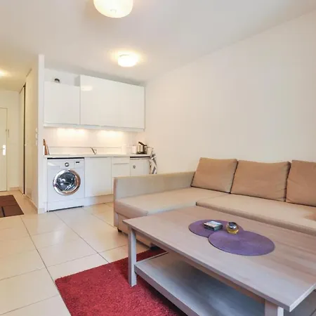 Awesome In With Kitchenette Apartamento Vallauris