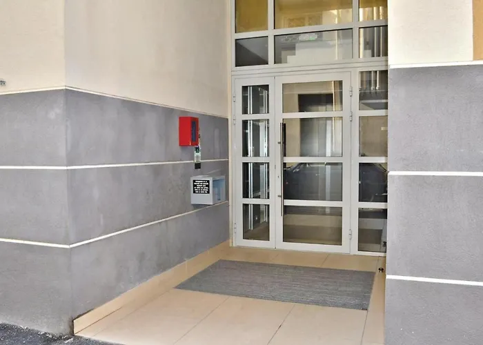 Appartement Awesome In *